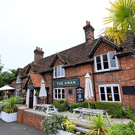 Swan, Thatcham By Marston'S Inns Exterior foto